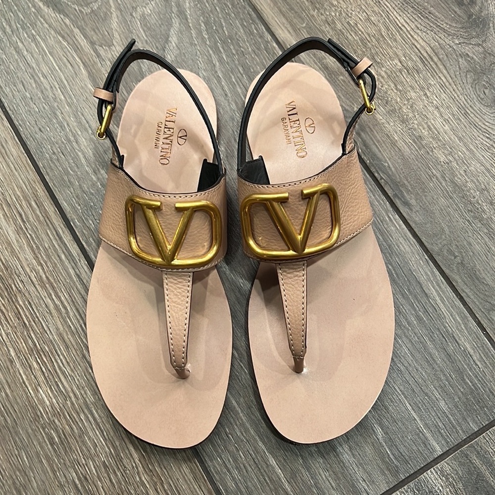 Valentino Nude sandals